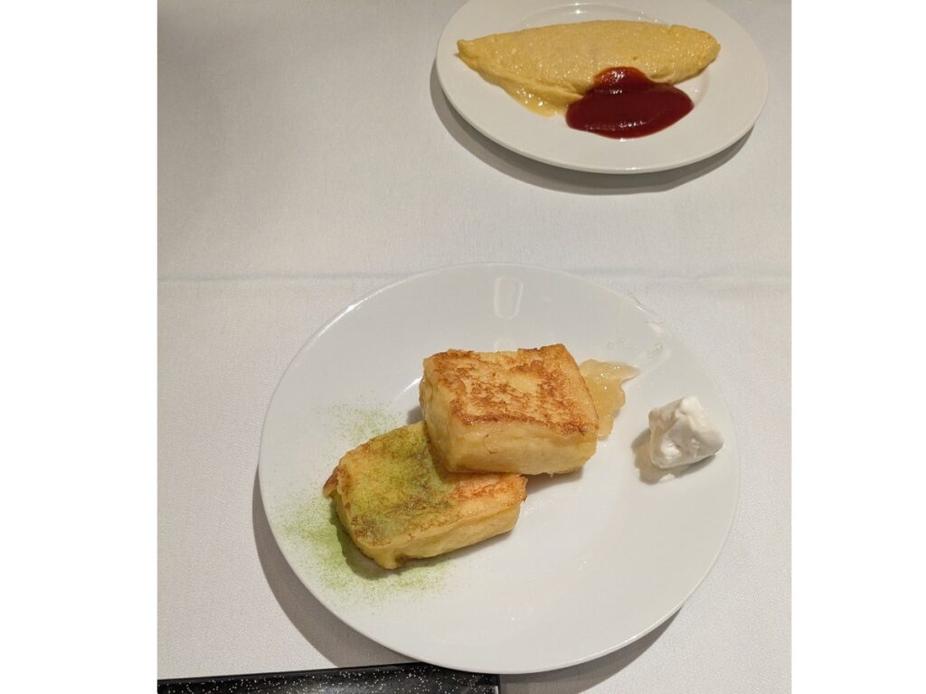 エクシブ箱根離宮の朝食ビュッフェで人気のふわふわフレンチトースト Fluffy french toast at XIV Hakone Rikyu