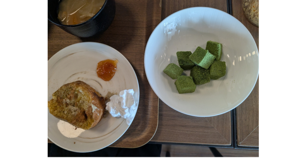 抹茶好きにはたまらない「ノボテル奈良」の朝食でみつけた美味しい抹茶わらび餅 (Delicious matcha warabi mochi found at the breakfast at Novotel Nara)