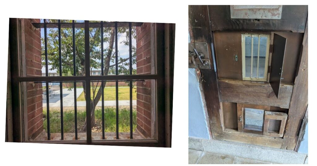 ​監獄の部屋から見れる鉄格子越しの風景と​監獄の木製扉にある差し入れ口と覗き窓